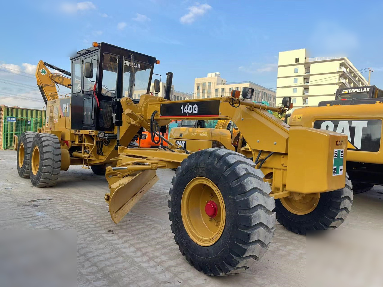 CATERPILLAR 140G - Grader: gambar 1 CATERPILLAR 140G - Grader: gambar 1