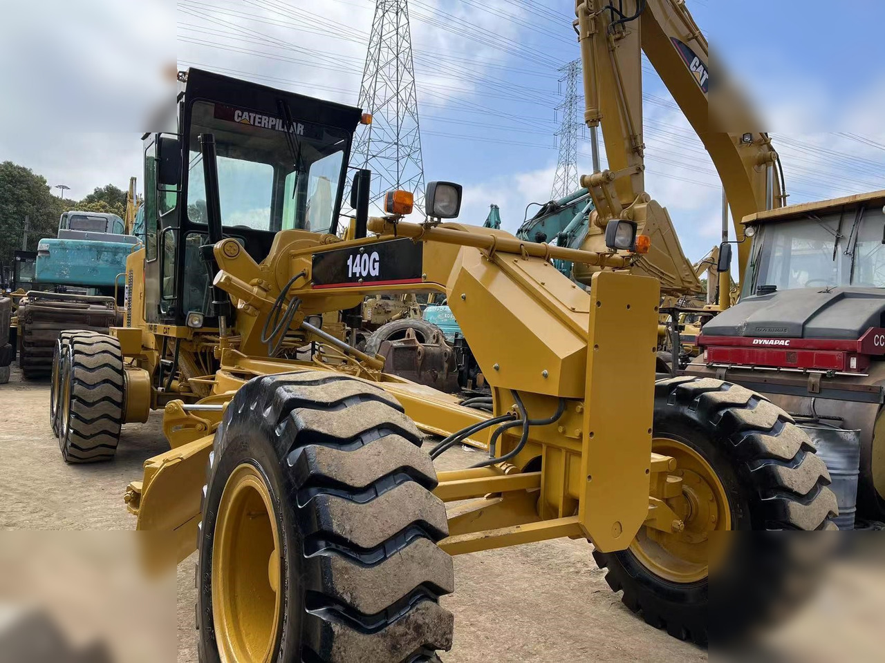 CATERPILLAR 140G - Grader: gambar 1 CATERPILLAR 140G - Grader: gambar 1