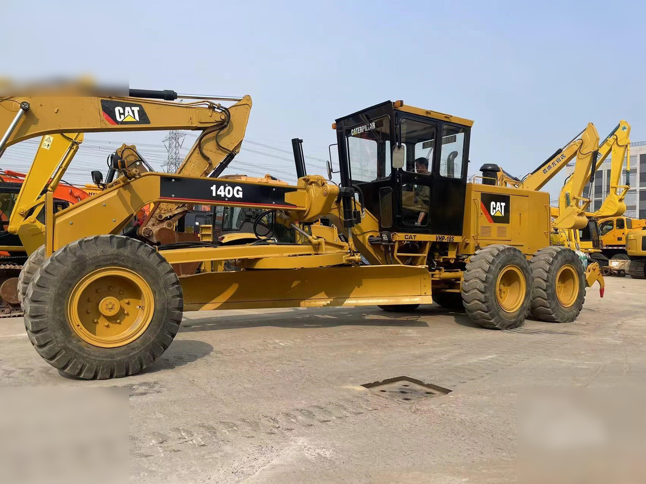 CATERPILLAR 140G - Grader: gambar 1 CATERPILLAR 140G - Grader: gambar 1