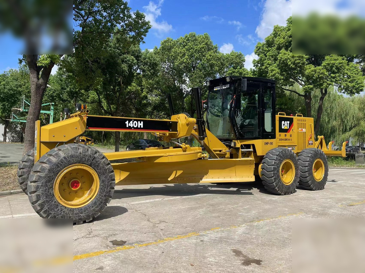 CATERPILLAR 140H - Grader: gambar 1 CATERPILLAR 140H - Grader: gambar 1