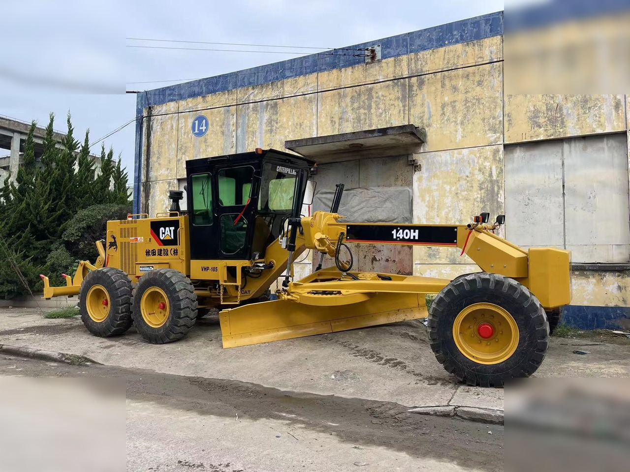 CATERPILLAR 140H - Grader: gambar 4 CATERPILLAR 140H - Grader: gambar 4