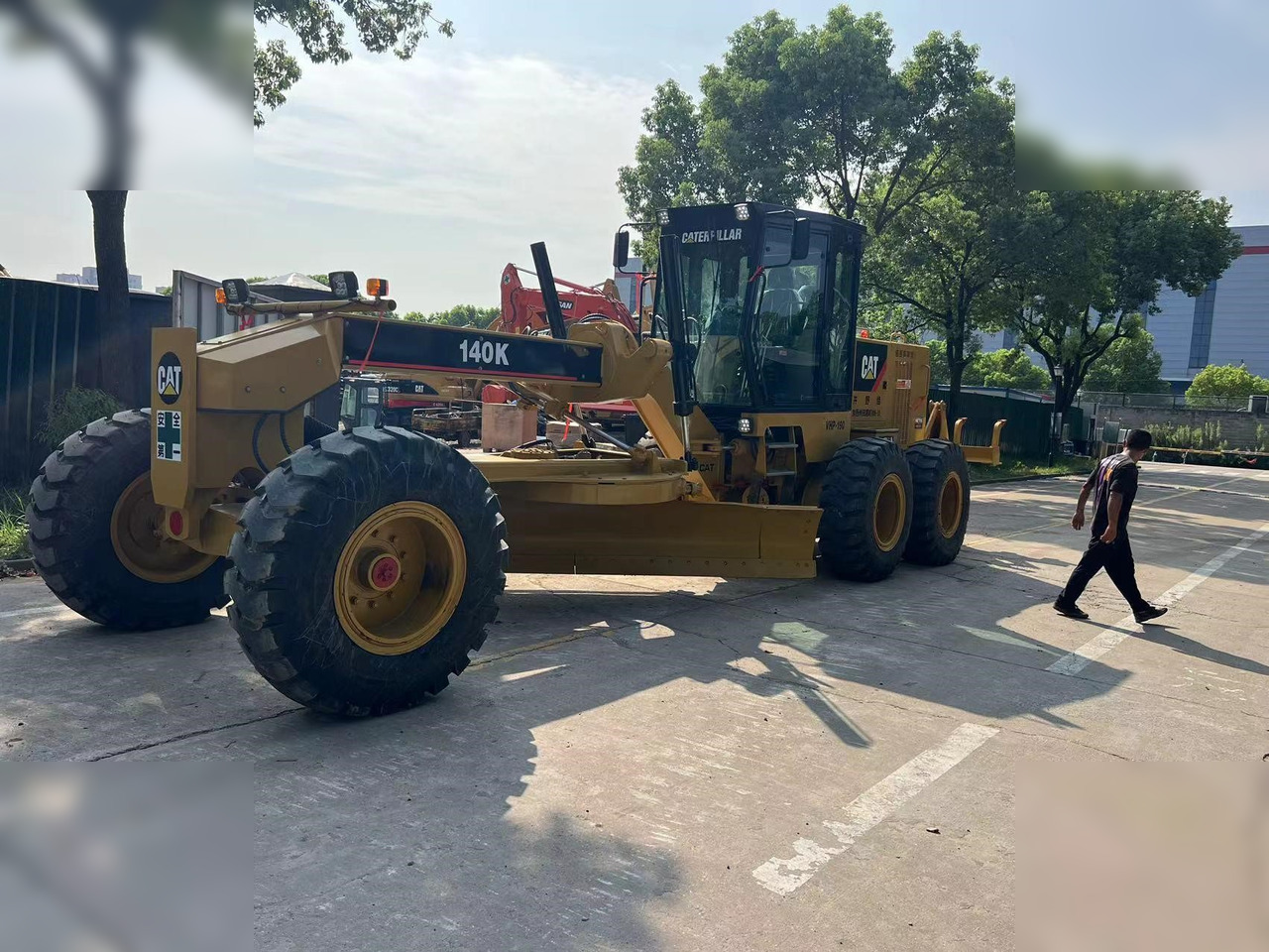 CATERPILLAR 140K - Grader: gambar 2 CATERPILLAR 140K - Grader: gambar 2