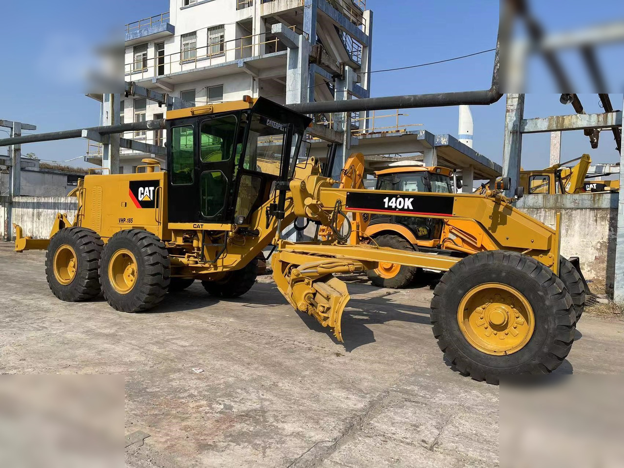 CATERPILLAR 140K - Grader: gambar 1 CATERPILLAR 140K - Grader: gambar 1