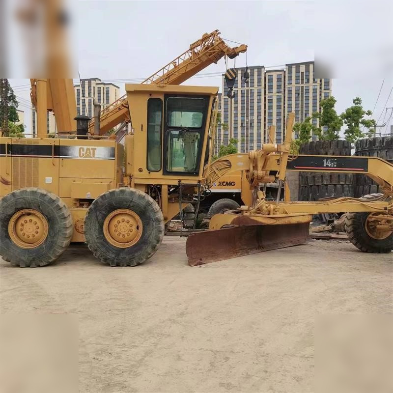 CATERPILLAR 14H - Grader: gambar 1 CATERPILLAR 14H - Grader: gambar 1