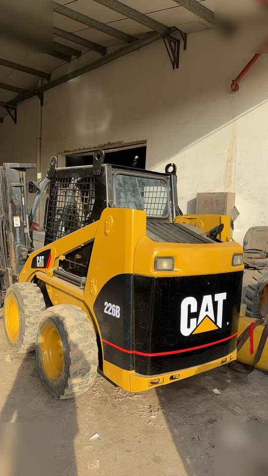 CATERPILLAR 226B - Skid steer: gambar 5 CATERPILLAR 226B - Skid steer: gambar 5