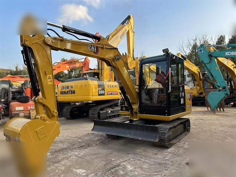 CATERPILLAR 305.5E - Ekskavator mini: gambar 3 CATERPILLAR 305.5E - Ekskavator mini: gambar 3