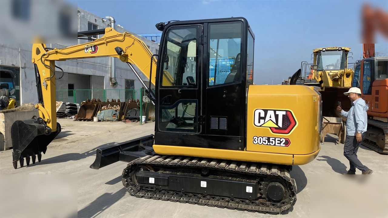 CATERPILLAR 305.5E - Ekskavator mini: gambar 1 CATERPILLAR 305.5E - Ekskavator mini: gambar 1