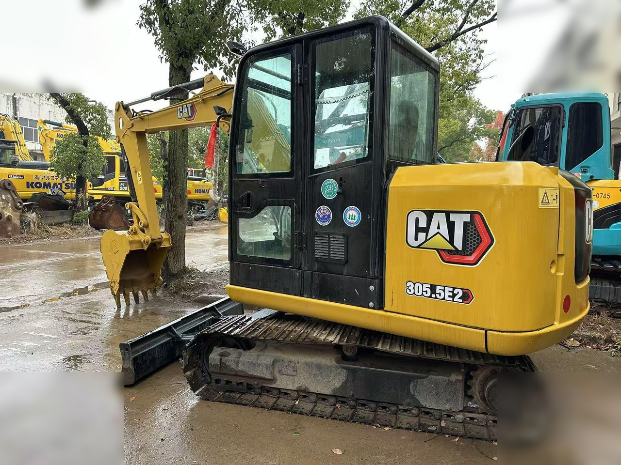 CATERPILLAR 305.5E2 - Ekskavator mini: gambar 1 CATERPILLAR 305.5E2 - Ekskavator mini: gambar 1