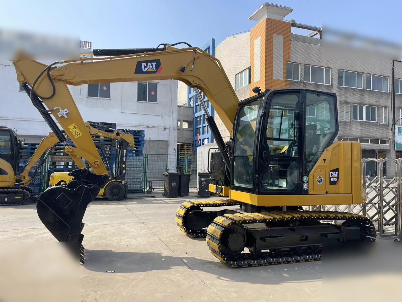 CATERPILLAR 307.5 - Ekskavator perayap: gambar 1 CATERPILLAR 307.5 - Ekskavator perayap: gambar 1