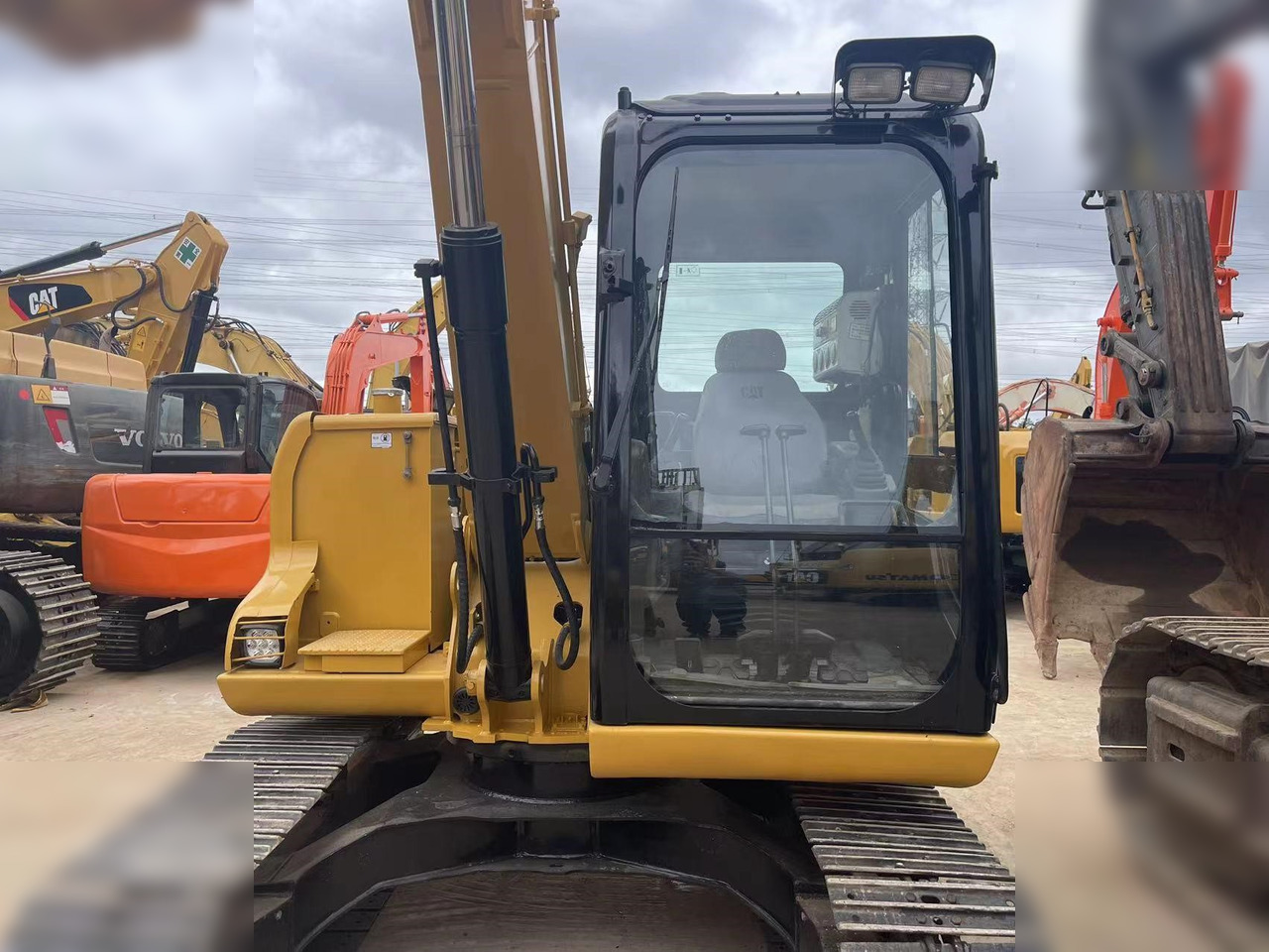 CATERPILLAR 307D - Ekskavator perayap: gambar 5 CATERPILLAR 307D - Ekskavator perayap: gambar 5