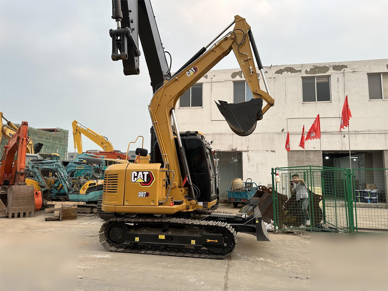 CATERPILLAR 307E2 - Ekskavator perayap: gambar 1 CATERPILLAR 307E2 - Ekskavator perayap: gambar 1