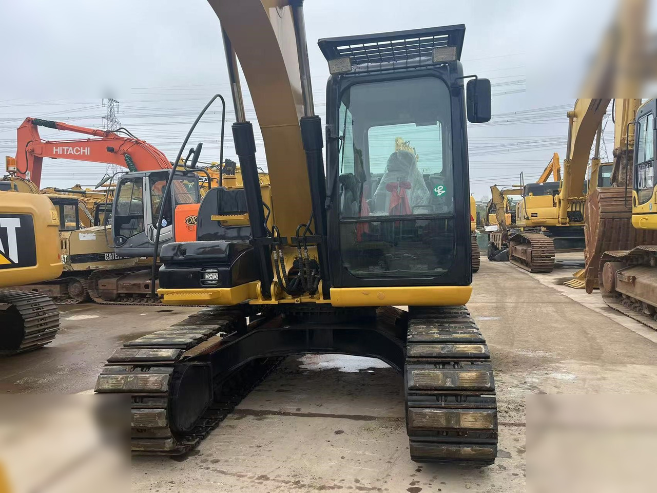 CATERPILLAR 312D2 GC - Ekskavator perayap: gambar 3 CATERPILLAR 312D2 GC - Ekskavator perayap: gambar 3