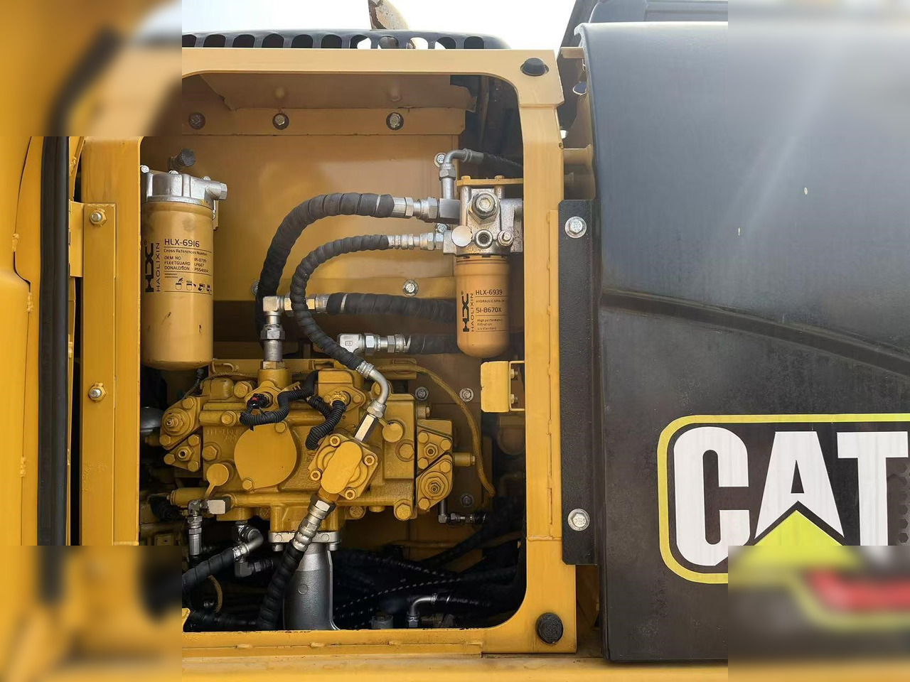 CATERPILLAR 312D2 GC - Ekskavator perayap: gambar 5 CATERPILLAR 312D2 GC - Ekskavator perayap: gambar 5