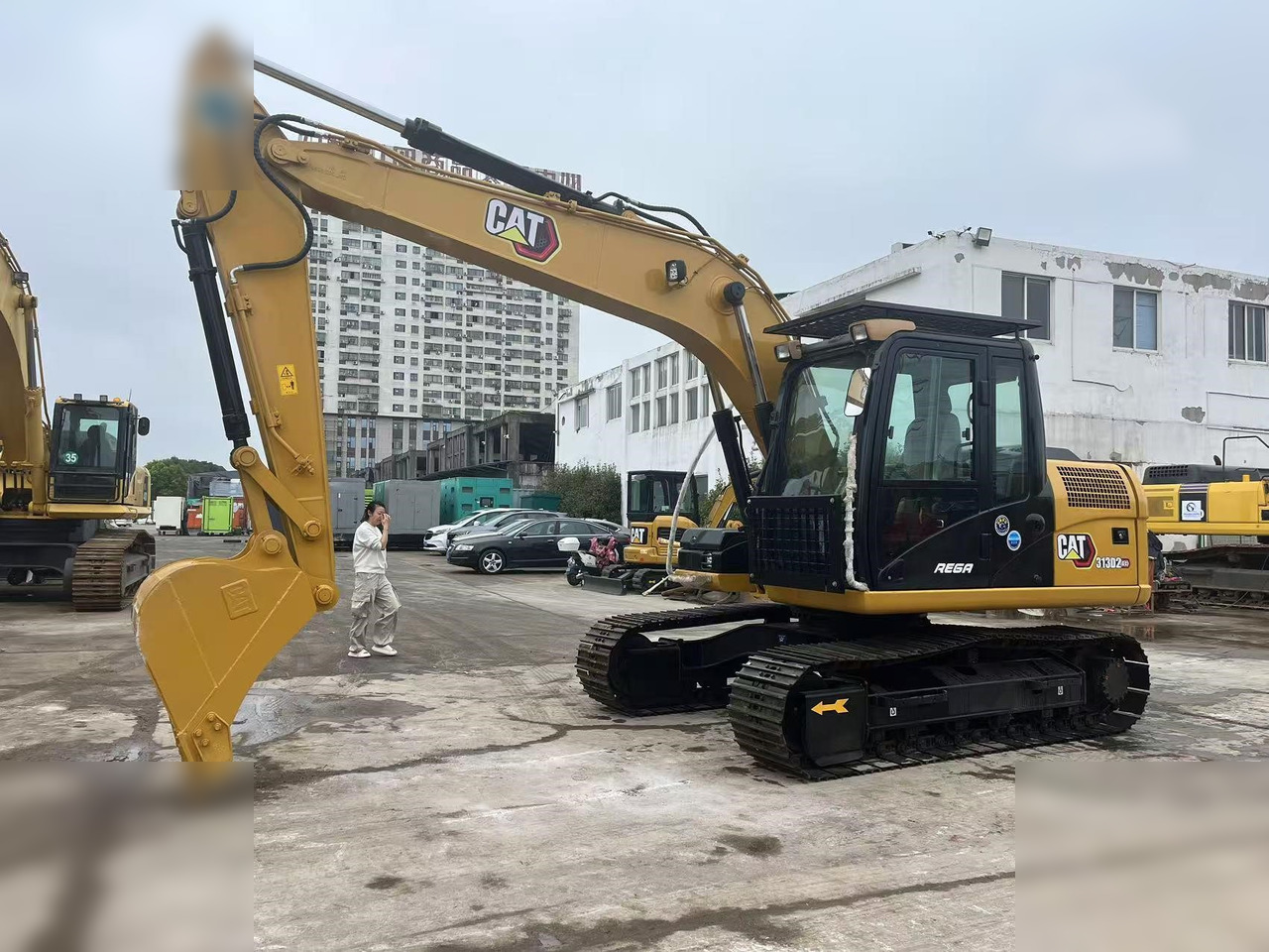 CATERPILLAR 313D2 GC - Ekskavator perayap: gambar 2 CATERPILLAR 313D2 GC - Ekskavator perayap: gambar 2