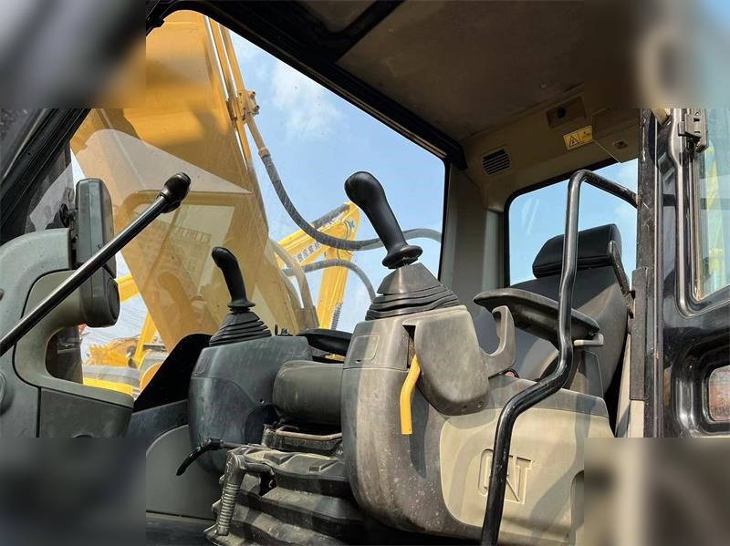 CATERPILLAR 315D - Ekskavator perayap: gambar 4 CATERPILLAR 315D - Ekskavator perayap: gambar 4
