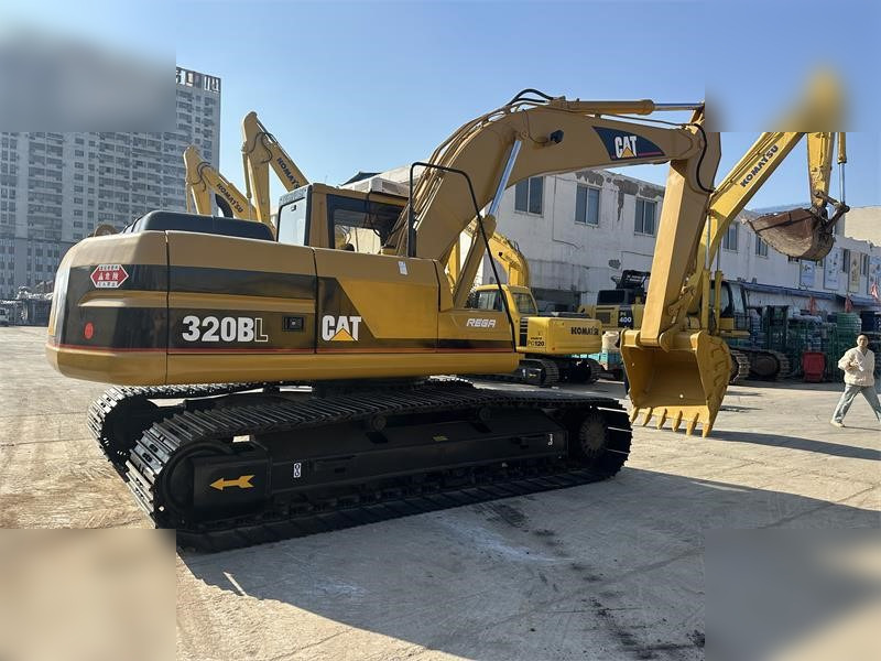 CATERPILLAR 320BL - Ekskavator perayap: gambar 3 CATERPILLAR 320BL - Ekskavator perayap: gambar 3