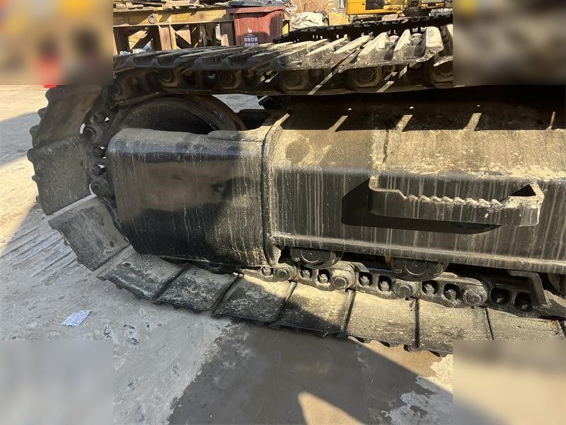 CATERPILLAR 320BL - Ekskavator perayap: gambar 5 CATERPILLAR 320BL - Ekskavator perayap: gambar 5