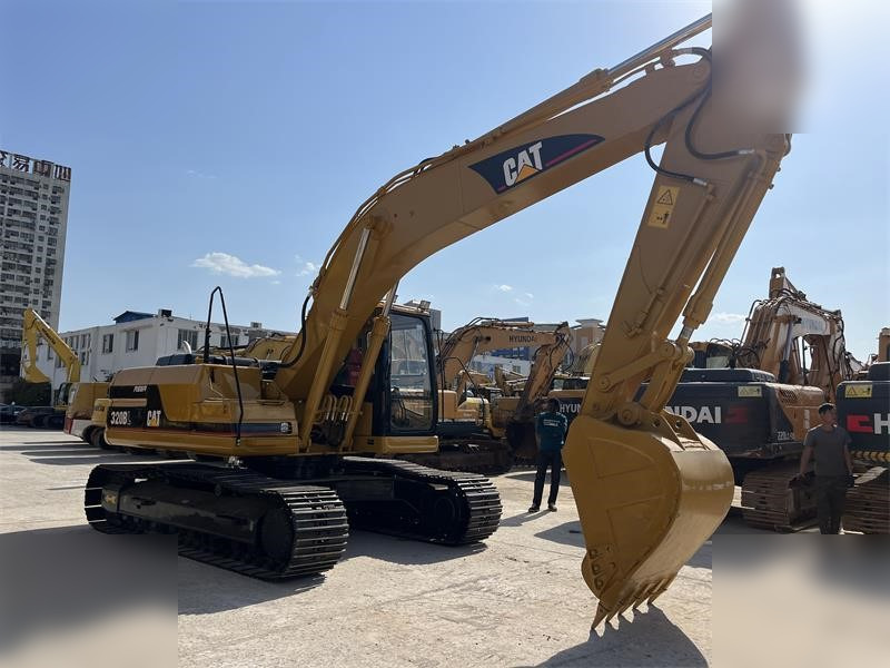 CATERPILLAR 320BL - Ekskavator perayap: gambar 2 CATERPILLAR 320BL - Ekskavator perayap: gambar 2