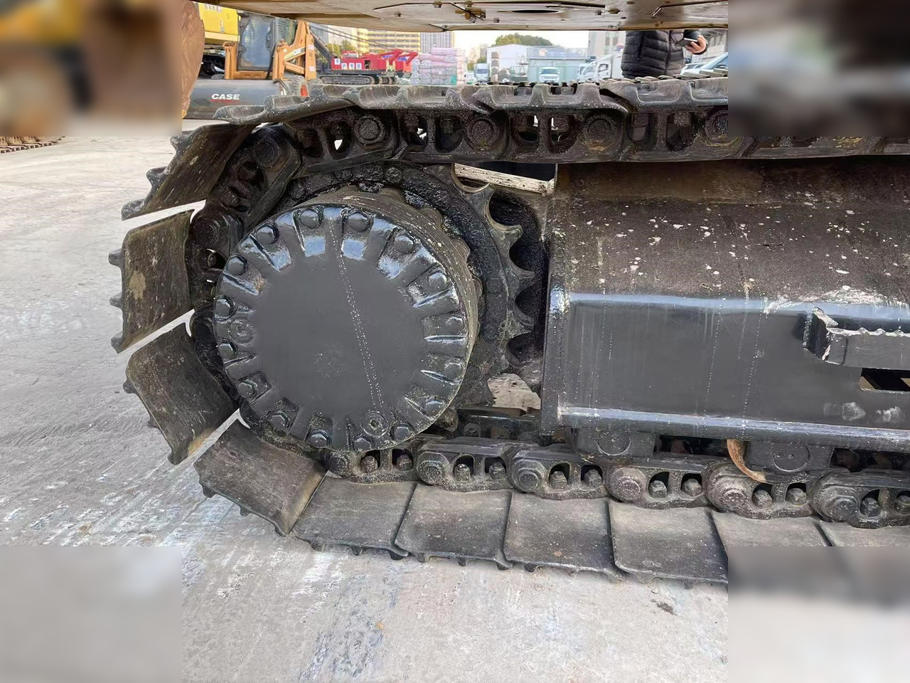 Ekskavator perayap CATERPILLAR 320BL: gambar 10