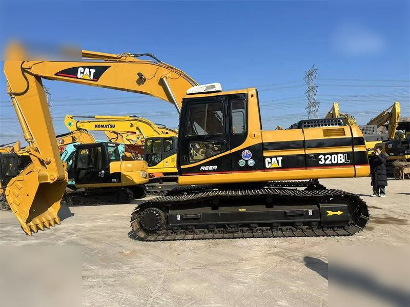 CATERPILLAR 320BL - Ekskavator perayap: gambar 1 CATERPILLAR 320BL - Ekskavator perayap: gambar 1
