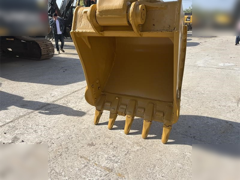 CATERPILLAR 320BL - Ekskavator perayap: gambar 5 CATERPILLAR 320BL - Ekskavator perayap: gambar 5