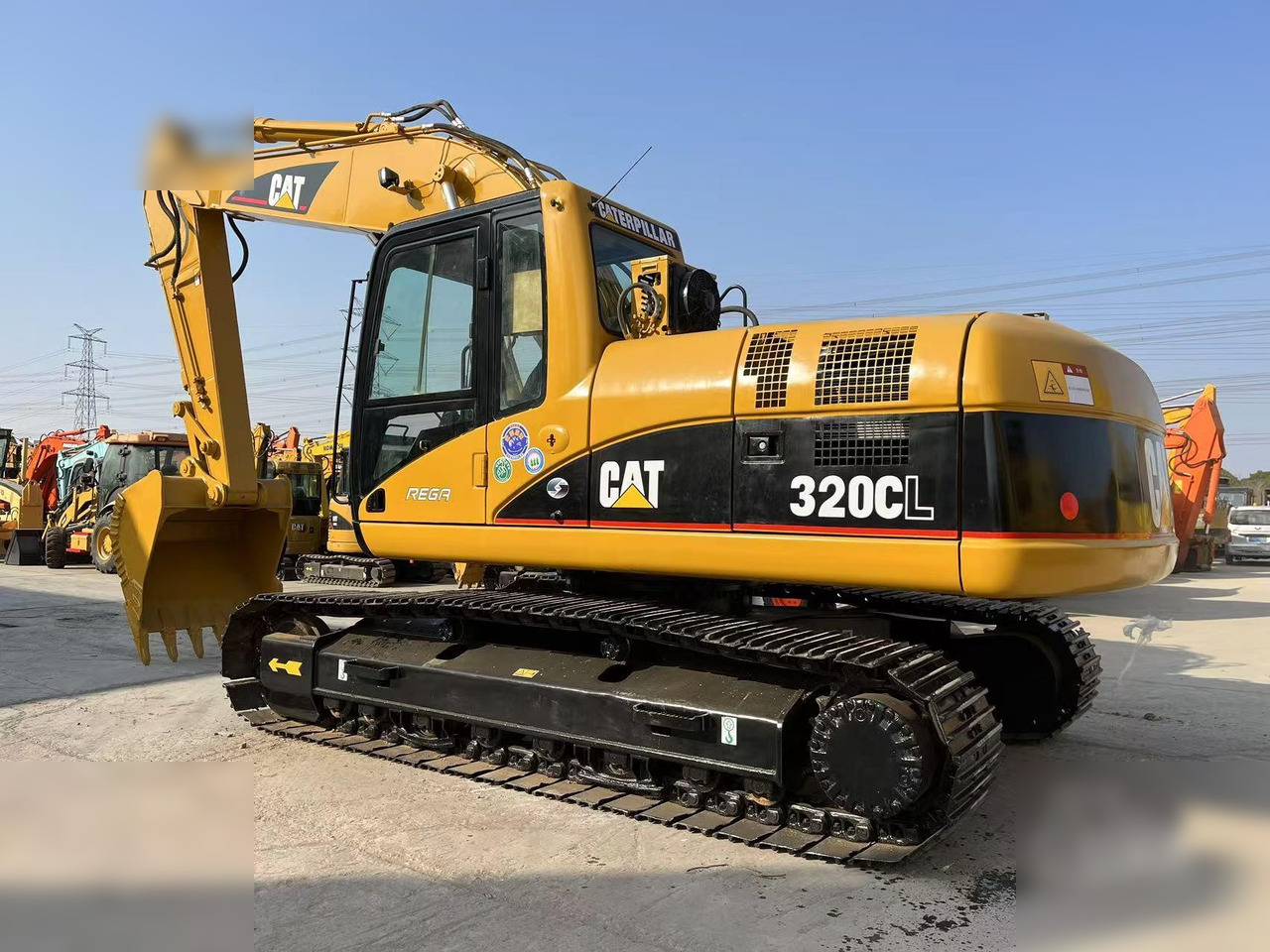 CATERPILLAR 320CL - Ekskavator perayap: gambar 2 CATERPILLAR 320CL - Ekskavator perayap: gambar 2
