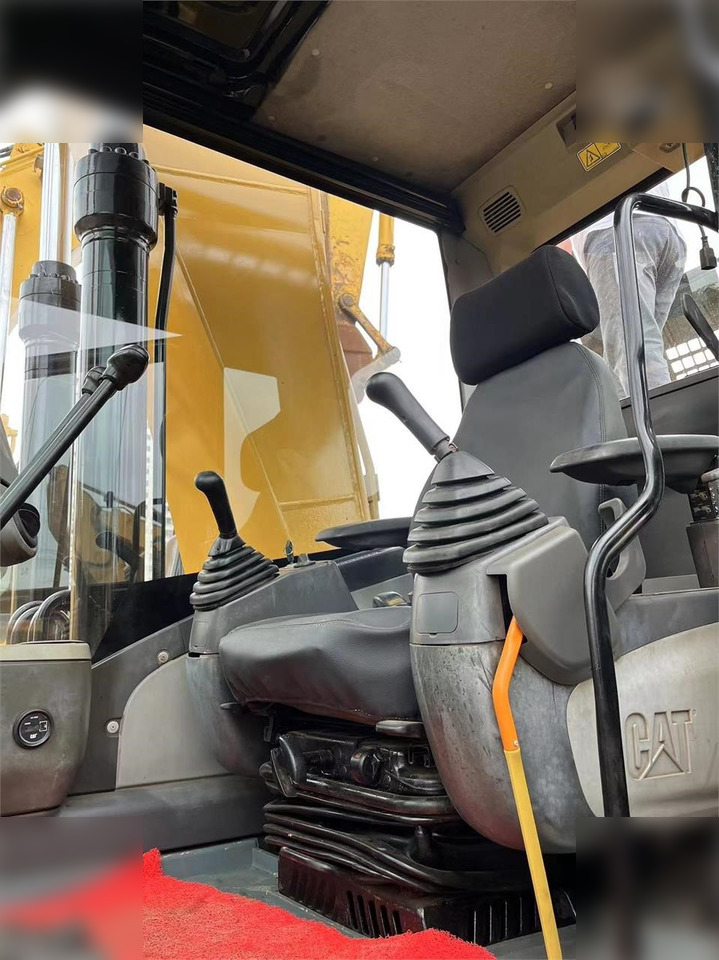 CATERPILLAR 320D - Ekskavator perayap: gambar 5 CATERPILLAR 320D - Ekskavator perayap: gambar 5