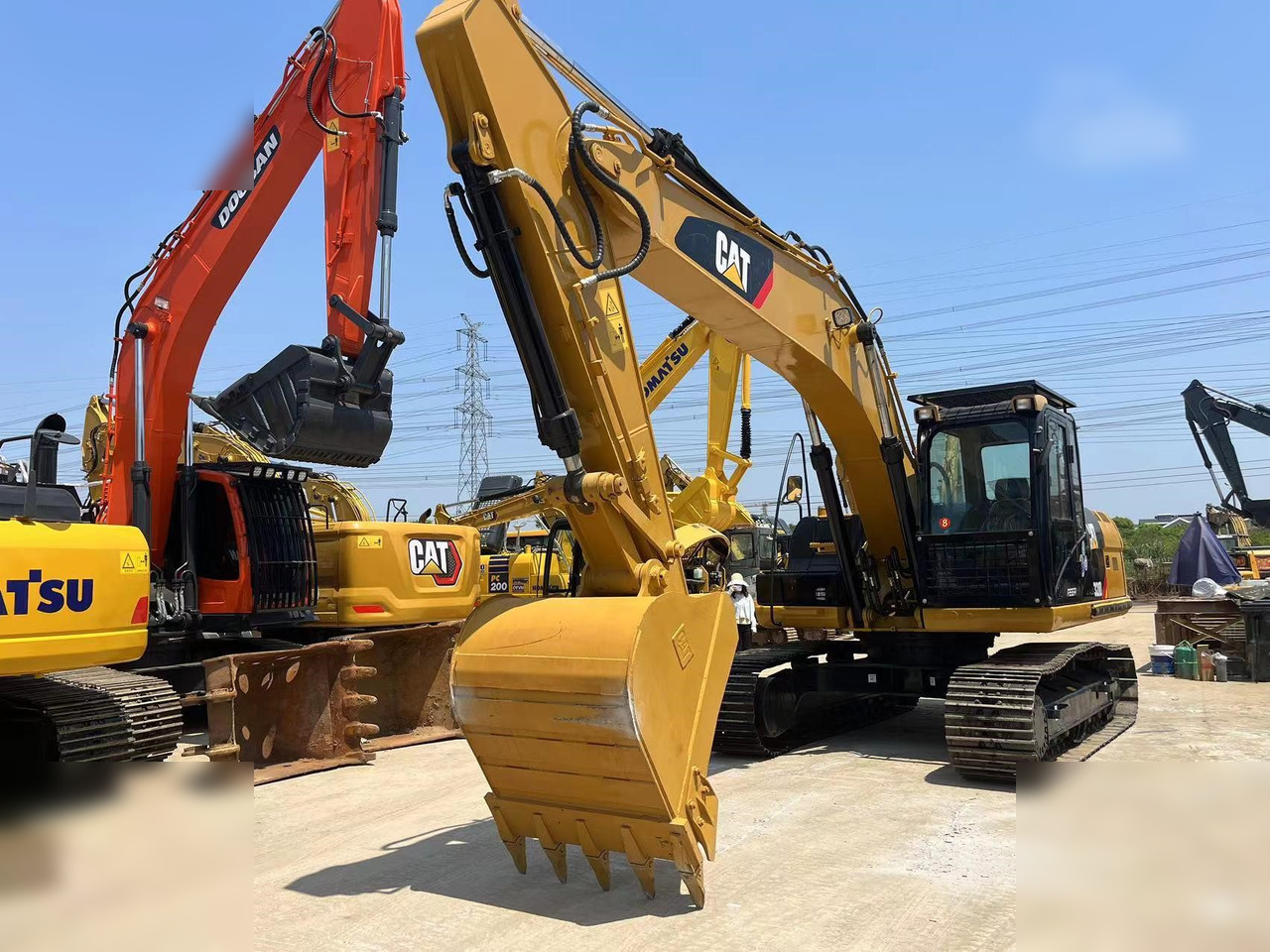 CATERPILLAR 320D - Ekskavator perayap: gambar 3 CATERPILLAR 320D - Ekskavator perayap: gambar 3