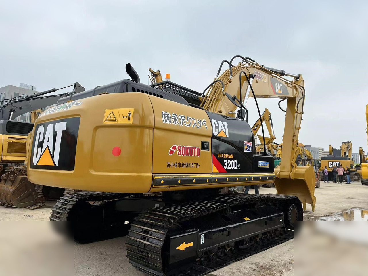 CATERPILLAR 320D2 - Ekskavator perayap: gambar 3 CATERPILLAR 320D2 - Ekskavator perayap: gambar 3