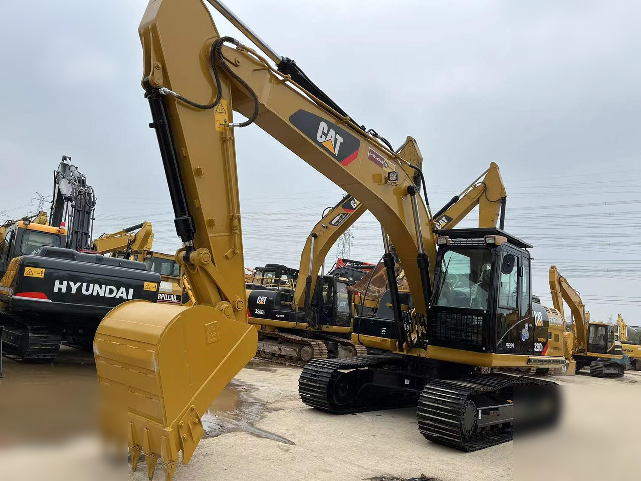 CATERPILLAR 320D2 - Ekskavator perayap: gambar 1 CATERPILLAR 320D2 - Ekskavator perayap: gambar 1