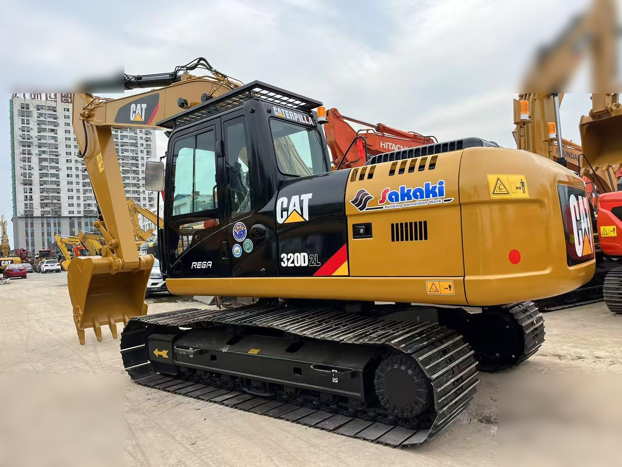 CATERPILLAR 320D2L - Ekskavator perayap: gambar 1 CATERPILLAR 320D2L - Ekskavator perayap: gambar 1