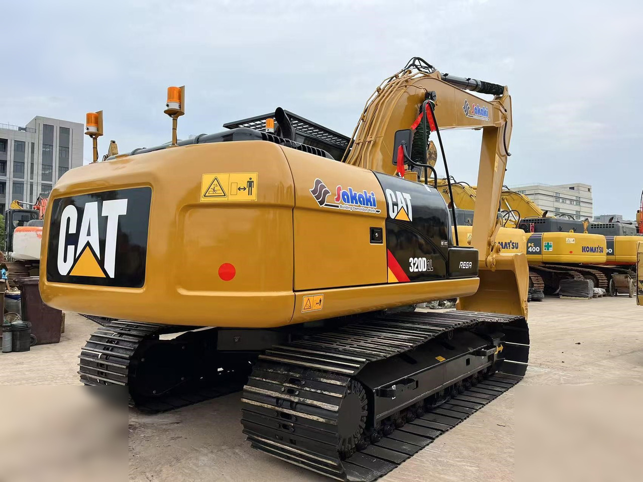CATERPILLAR 320D2L - Ekskavator perayap: gambar 2 CATERPILLAR 320D2L - Ekskavator perayap: gambar 2