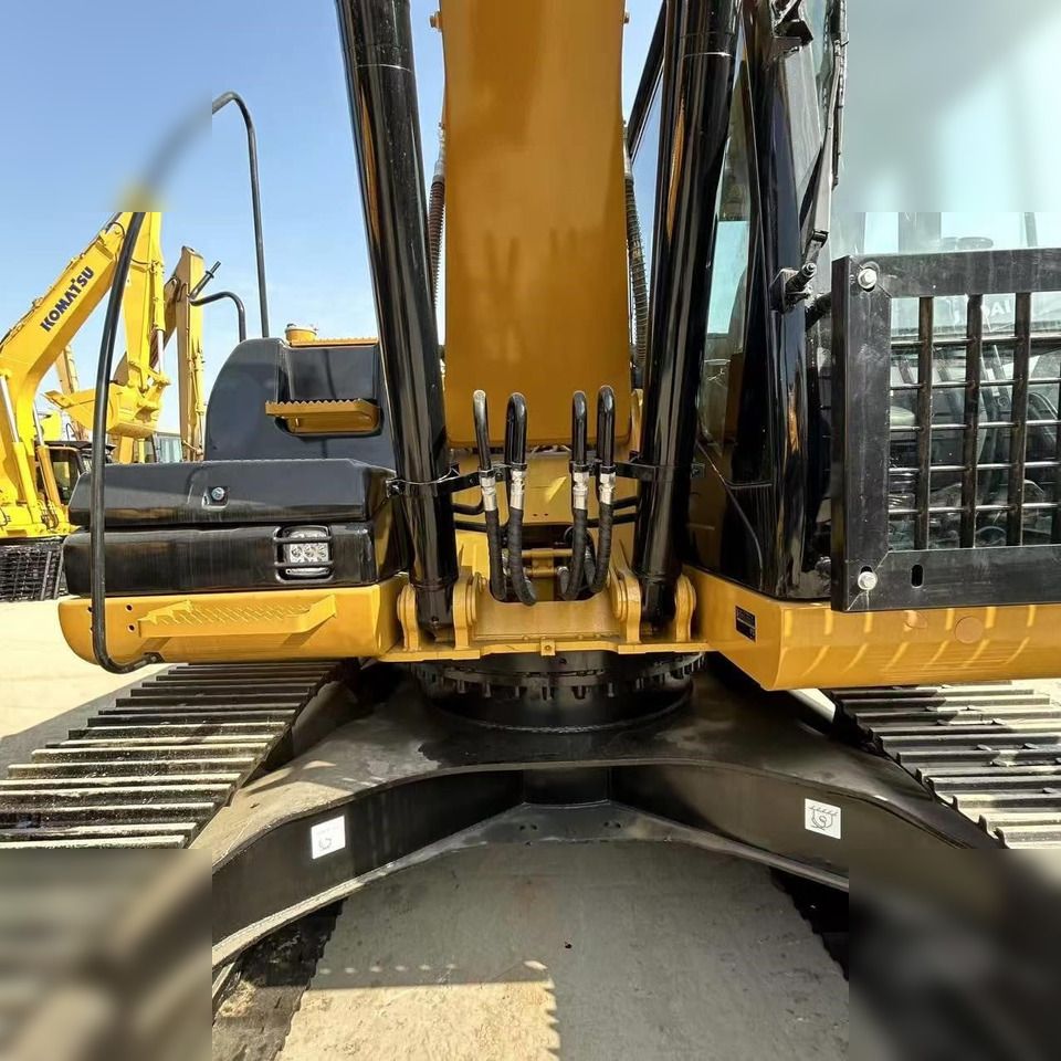 CATERPILLAR 320D2L - Ekskavator perayap: gambar 5 CATERPILLAR 320D2L - Ekskavator perayap: gambar 5