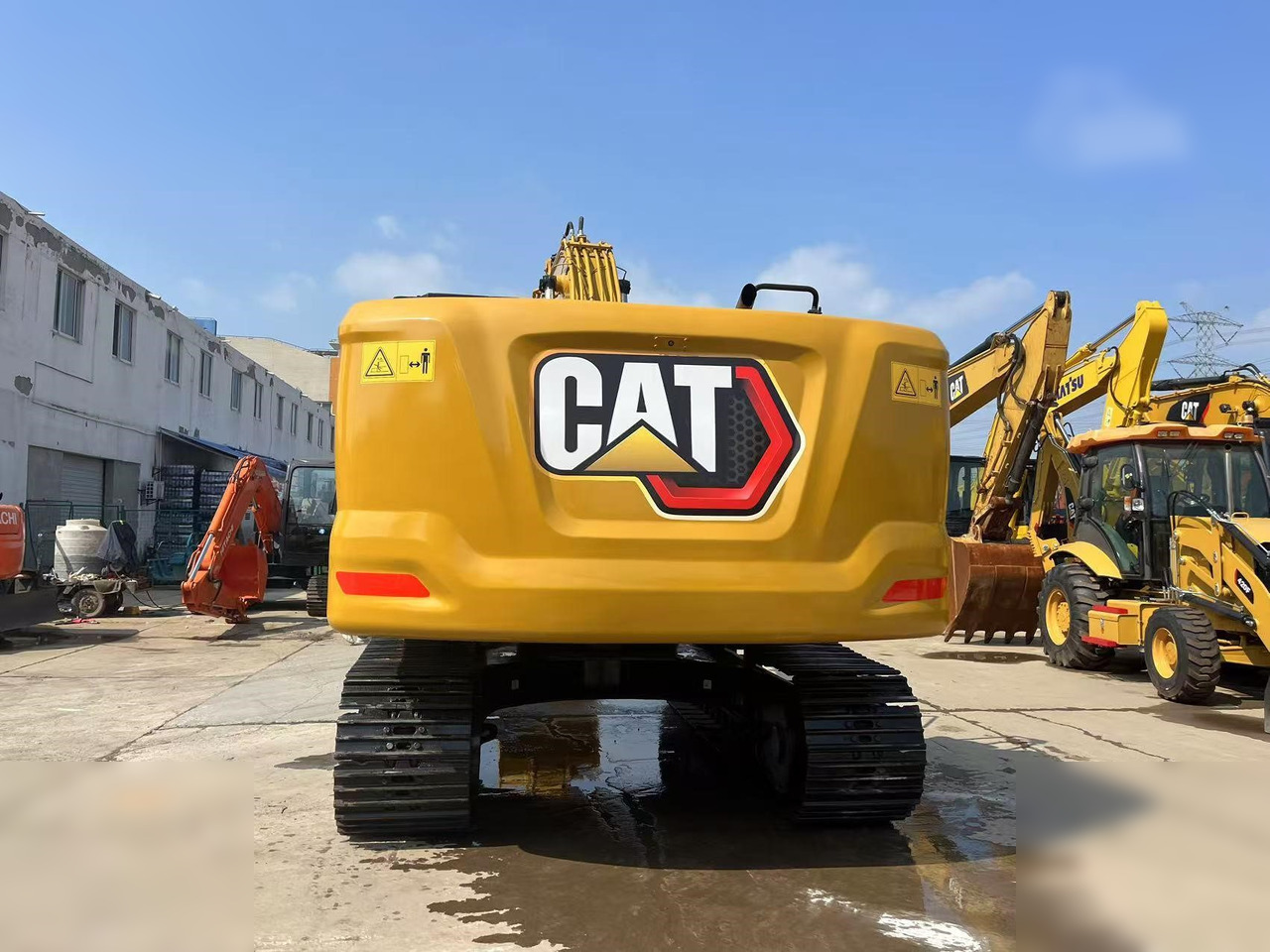CATERPILLAR 320GC - Ekskavator perayap: gambar 4 CATERPILLAR 320GC - Ekskavator perayap: gambar 4