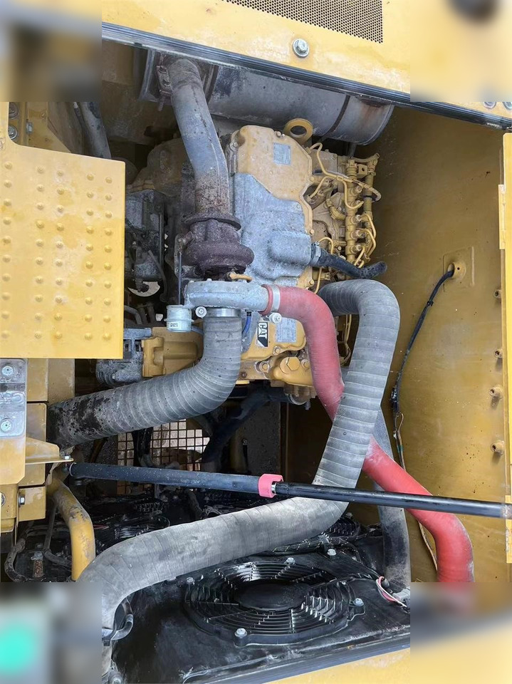 CATERPILLAR 320GC - Ekskavator perayap: gambar 5 CATERPILLAR 320GC - Ekskavator perayap: gambar 5
