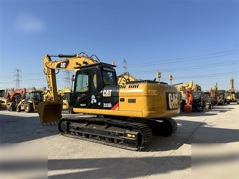 CATERPILLAR 323D - Ekskavator perayap: gambar 3 CATERPILLAR 323D - Ekskavator perayap: gambar 3