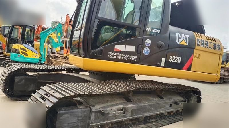 CATERPILLAR 323D - Ekskavator perayap: gambar 4 CATERPILLAR 323D - Ekskavator perayap: gambar 4