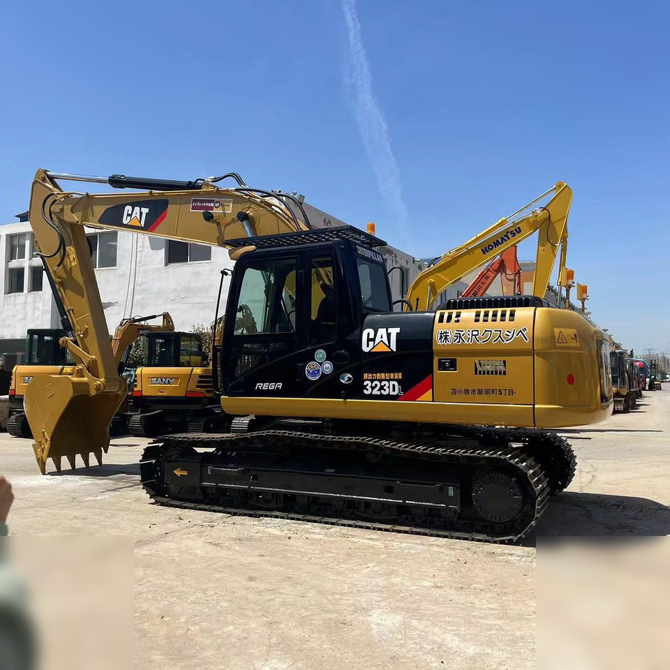 CATERPILLAR 323DL - Ekskavator perayap: gambar 2 CATERPILLAR 323DL - Ekskavator perayap: gambar 2