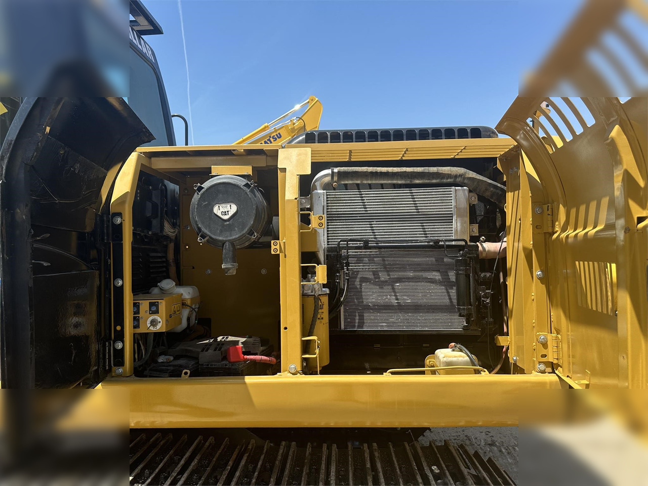 CATERPILLAR 323DL - Ekskavator perayap: gambar 4 CATERPILLAR 323DL - Ekskavator perayap: gambar 4