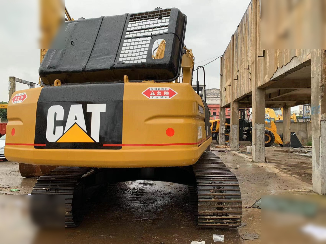 CATERPILLAR 325BL - Ekskavator perayap: gambar 2 CATERPILLAR 325BL - Ekskavator perayap: gambar 2