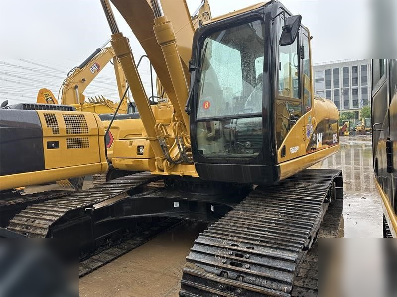 CATERPILLAR 325CL - Ekskavator perayap: gambar 5 CATERPILLAR 325CL - Ekskavator perayap: gambar 5