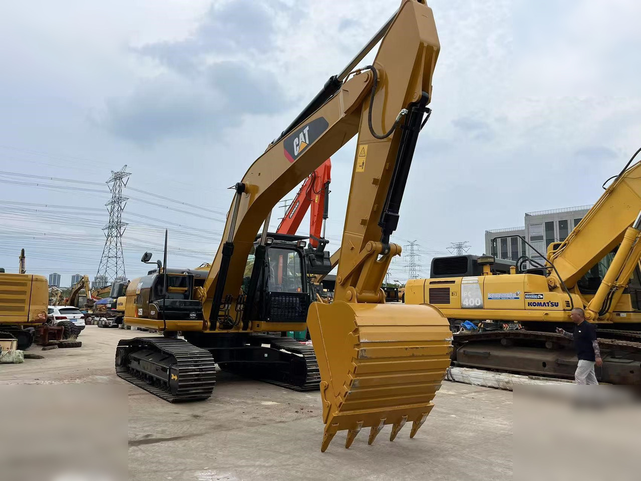 CATERPILLAR 325D - Ekskavator perayap: gambar 2 CATERPILLAR 325D - Ekskavator perayap: gambar 2