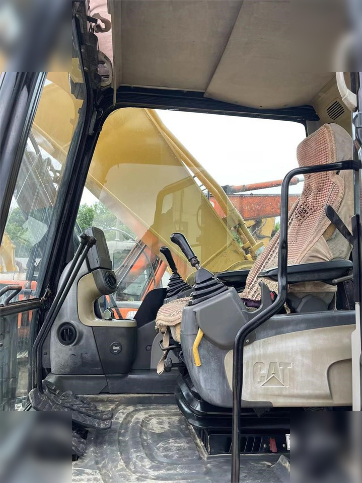 CATERPILLAR 325DL - Ekskavator perayap: gambar 5 CATERPILLAR 325DL - Ekskavator perayap: gambar 5