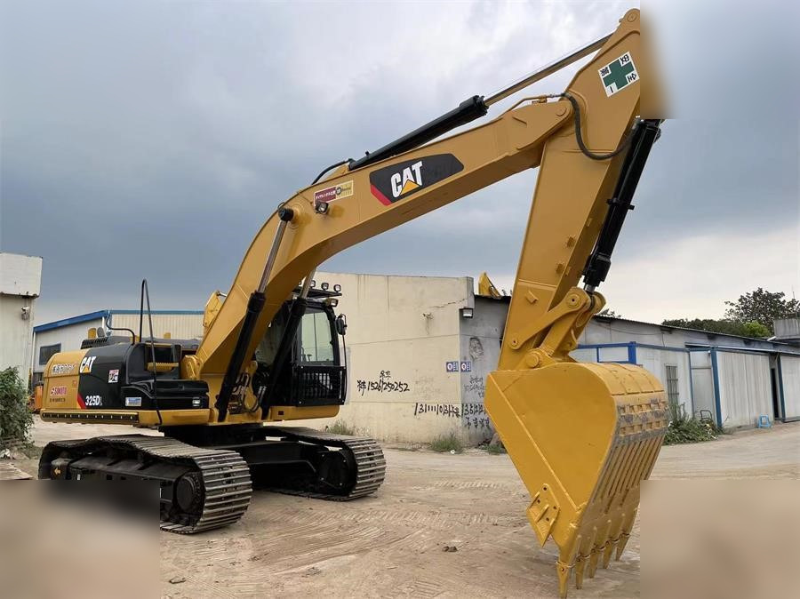 CATERPILLAR 325DL - Ekskavator perayap: gambar 2 CATERPILLAR 325DL - Ekskavator perayap: gambar 2