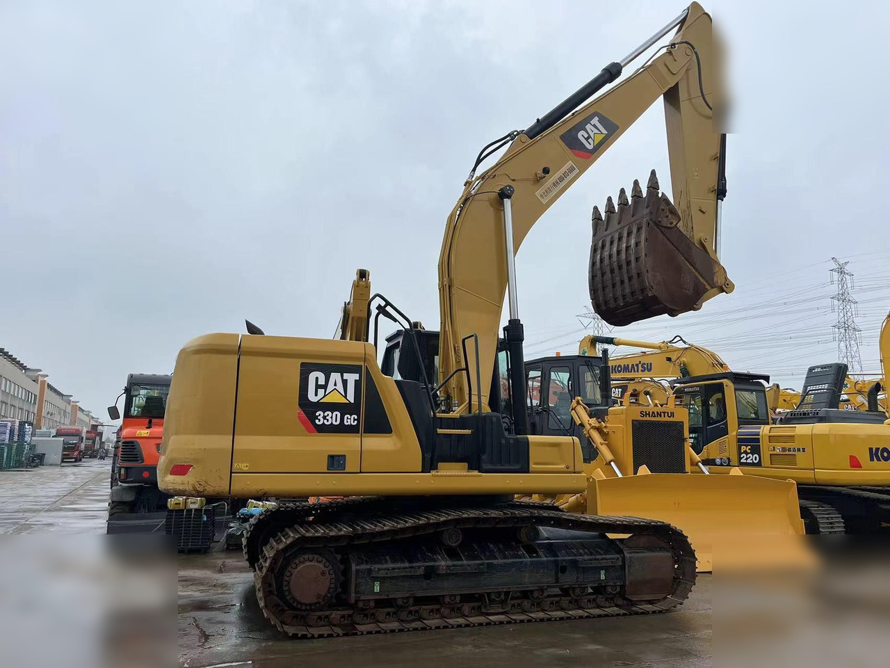 CATERPILLAR 330GC - Ekskavator perayap: gambar 1 CATERPILLAR 330GC - Ekskavator perayap: gambar 1