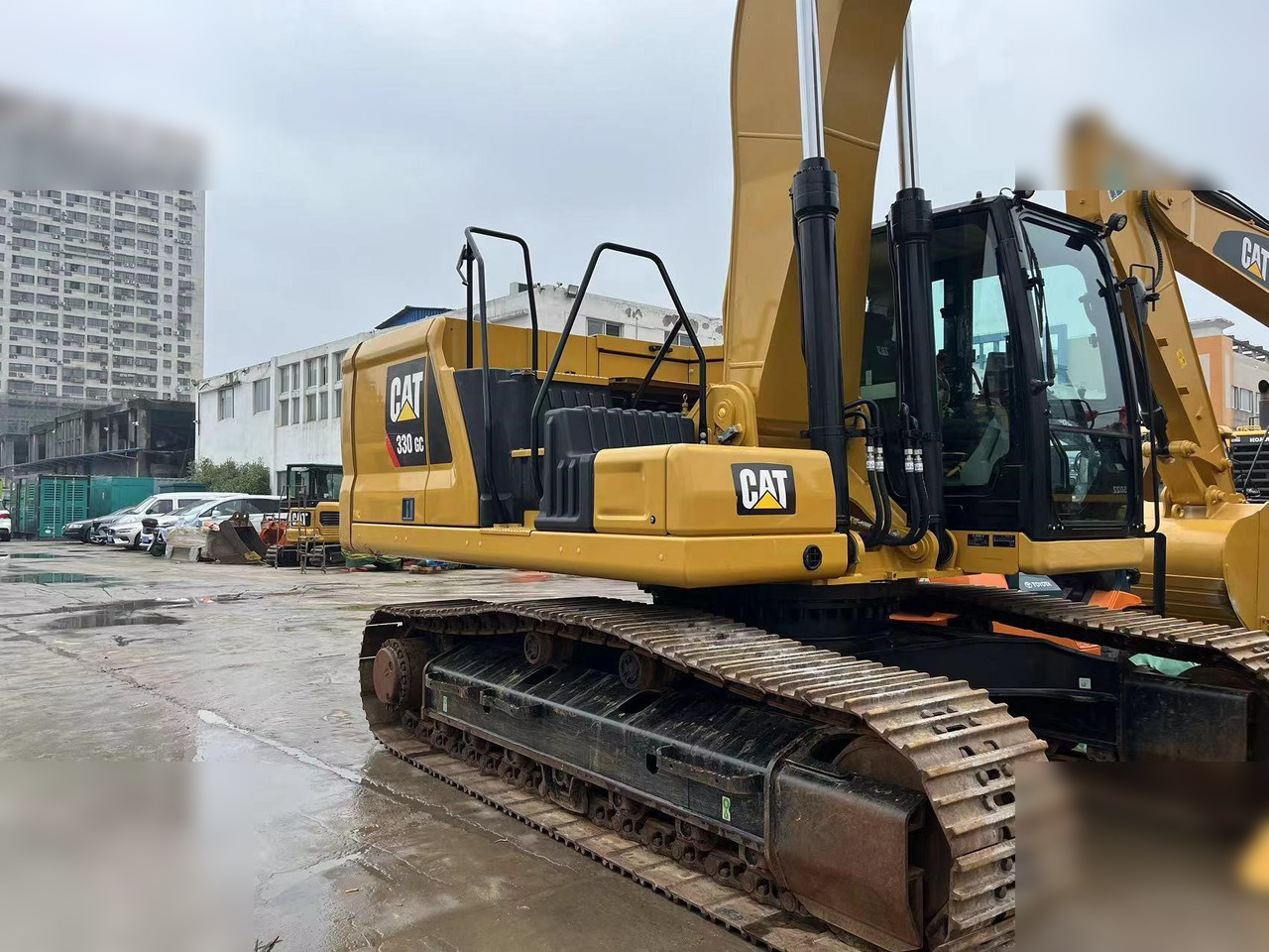 CATERPILLAR 330GC - Ekskavator perayap: gambar 4 CATERPILLAR 330GC - Ekskavator perayap: gambar 4