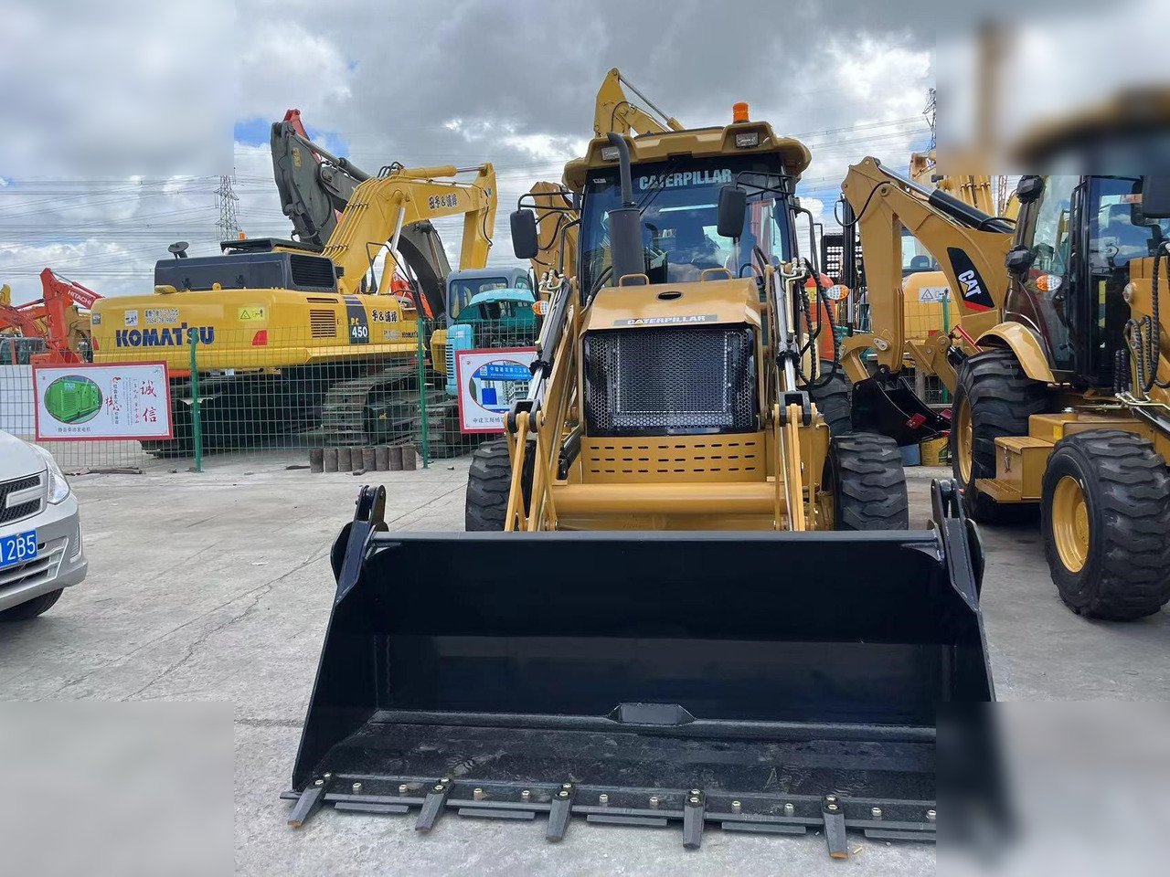 CATERPILLAR 430F2 - Backhoe loader: gambar 4 CATERPILLAR 430F2 - Backhoe loader: gambar 4