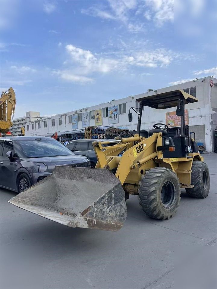 CATERPILLAR 903B - Wheel loader: gambar 3 CATERPILLAR 903B - Wheel loader: gambar 3