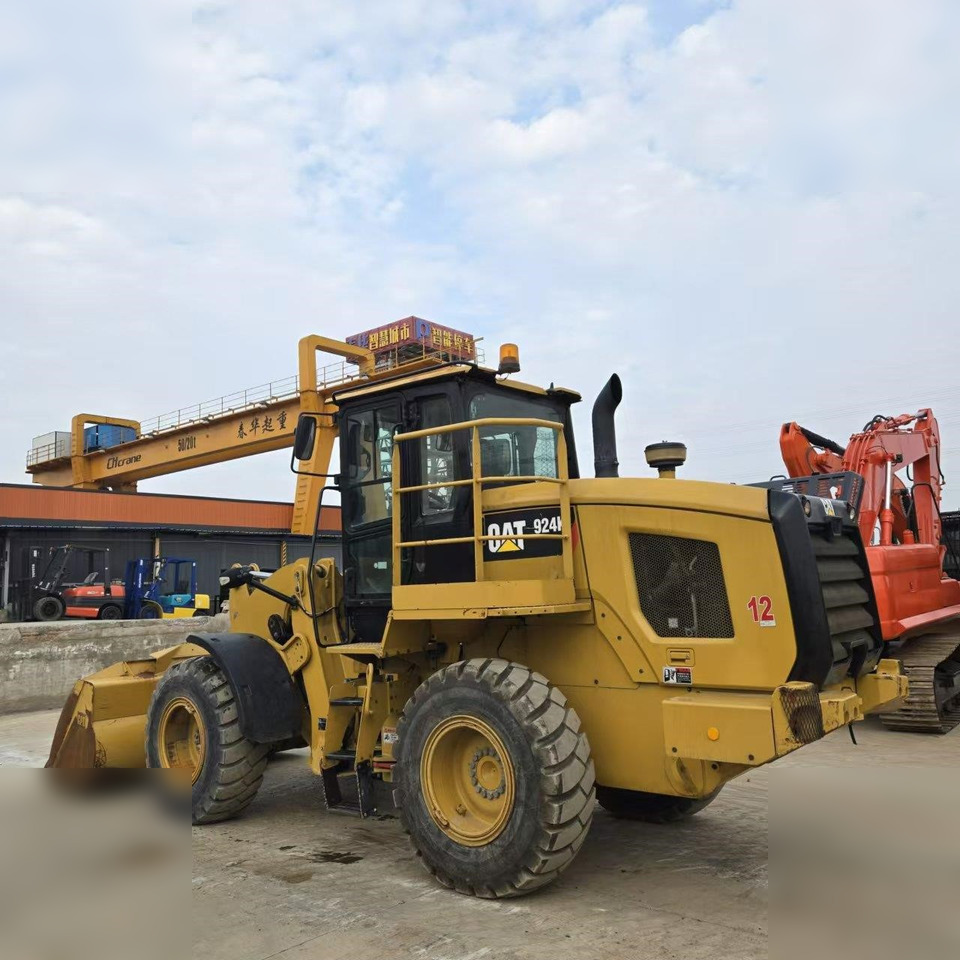 CATERPILLAR 924K - Wheel loader: gambar 2 CATERPILLAR 924K - Wheel loader: gambar 2