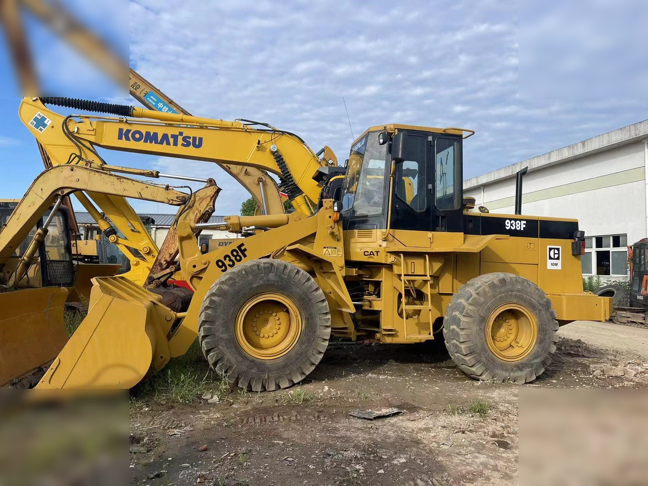 CATERPILLAR 938F - Wheel loader: gambar 1 CATERPILLAR 938F - Wheel loader: gambar 1